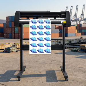 Plotter de corte de vinilo de 720 mm marca Yinghe con software SignMaster, sin función de contorno, equipo de corte para publicidad. - Product Image 1