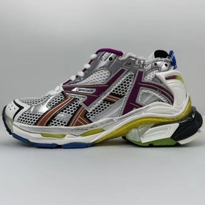 รองเท้าผ้าใบแฟชั่นดีไซน์เนอร์แท้คุณภาพสูงสำหรับผู้ชายและผู้หญิง รุ่นหนาพิเศษ สไตล์ลำลอง เดินสบาย รุ่นใหม่ล่าสุด ปี 2026 - Product Image 1