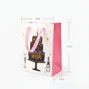 Boîtes cadeaux en papier doré pour emballages haut de gamme - Product Image 1