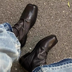 Custom OEM <strong>Black</strong> Knight Man Retro British <strong>Boots</strong> Shoes Size 44 <strong>Square</strong> <strong>Toe</strong> Back Zipper Thick Heel <strong>Men</strong> Trendy Chelsea Short <strong>Boots</strong> - Product Image 3