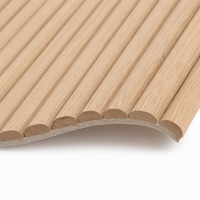 Panneau mural flexible en placage de bois à lattes ondulées, panneau acoustique 3D, revêtement cannelé pour hôtel, bar, salon