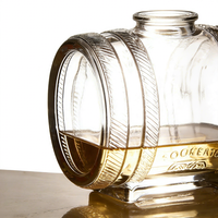 Nouvelle conception de bouteille en verre clair de forme baril, gaufrée, 500 ml, 700 ml, vide, pour le stockage du whisky, du gin, du rhum et du vin