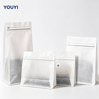Sachet de café à fond plat certifié GRS imprimé sur mesure avec clip de fermeture, pochette à café spécialisée, design typographique audacieux, 250g 500g