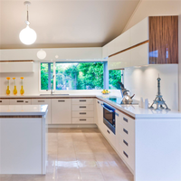 Armoires modernes Prima, ensembles complets en bois massif sur mesure pour l'intérieur, fabrication RTA, résistantes aux intempéries, pour villa, cuisine modulaire complète