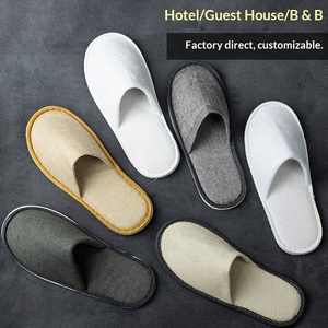 Pantuflas Desechables Antideslizantes Personalizables para Hoteles, Salones de Belleza, Casas de Huéspedes y Alojamientos Turísticos, Pantuflas de Coral para el Hogar en Stock - Product Image 1