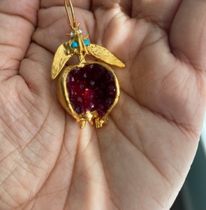 Pendientes colgantes de Granada con diamantes rojos populares 2024, Pendientes colgantes de fantasma dorado para mujer, regalo de joyería para fiesta de Halloween - Product Image 3