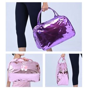 Sac de sport transparent personnalisé avec logo, trousse de toilette étanche, sac fourre-tout pour yoga et pilates, sacs de voyage en PVC pour femmes - Product Image 2