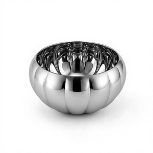 Cuenco Decorativo Moderno de Metal Plateado con Textura Acanalada, Artículo Decorativo para Oficina o Biblioteca, Venta al por Mayor - Product Image 1