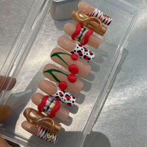 Vente directe du fabricant en forme de cercueil peint à la main Graffiti à grande bouche <span class=keywords><strong>Faux</strong></span> ongles faits à la main 3D Nail Art Couverture complète du doigt - Product Image 1