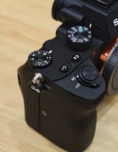กล้องดิจิตอลมือสอง Sony Alpha 7 III A7M3 ฟูลเฟรม มิเรอร์เลส บอดี้ 24.3MP ป้องกันภาพสั่นไหว WiFi วิดีโอ ขายส่ง ชิ้นเดียว A7M3 - Product Image 5