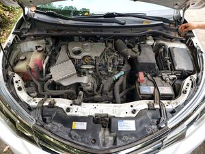 Toyota Corolla 1.2T GL-i automatique turbocompressée 5 places, conduite à gauche, voiture d'occasion abordable, 2017 - Product Image 6