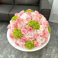 Élégantes fleurs artificielles modernes en soie blanches, hortensias et roses mélangées, faites à la main, pour centres de table élégants, salle à manger, maison, bureau, événements