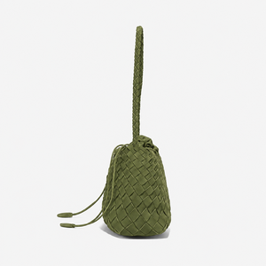 Sac fourre-tout vintage en cuir suédé tressé léger pour femme, avec fermoir et bandoulière amovible, capacité 1L, collection Hiver 2026 - Product Image 4