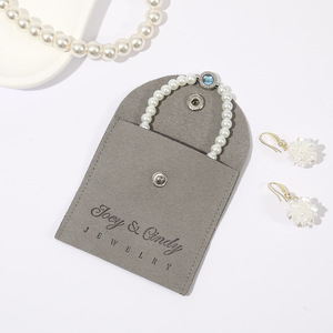 Pochette à bijoux en microfibre multicolores personnalisée avec bouton pression, sac enveloppe pour bagues, bracelets et colliers - Product Image 6