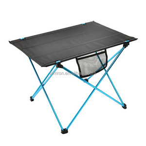 <span class=keywords><strong>Table</strong></span> <span class=keywords><strong>de</strong></span> pique-nique <span class=keywords><strong>pliante</strong></span> moderne ultralégère pour l'extérieur avec cadre en alliage d'aluminium et tissu Oxford pour la cour, le parc, le <span class=keywords><strong>camping</strong></span> - Product Image 1