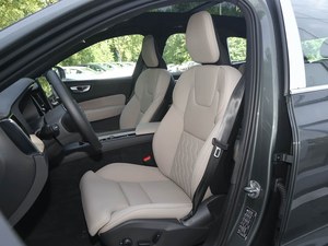 Volvo <span class=keywords><strong>XC60</strong></span> <span class=keywords><strong>T8</strong></span> PHEV 2026, SUV de luxe, 456 ch, 709 Nm, transmission intégrale, autonomie électrique de 90 km, autonomie totale CLTC de 1360 km, hybride rechargeable, exportation - Product Image 6