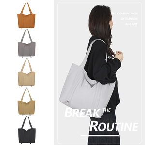 Sac fourre-tout de <span class=keywords><strong>plage</strong></span> en <span class=keywords><strong>toile</strong></span> noir extra large surdimensionné unisexe avec fermeture à bouton zippé, deux poignées, motif enveloppe de voyage - Product Image 1