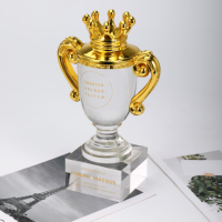 Nouvel Arrivage Trophée du Championnat de Cristal Couronne Design Sport Cup Médaille Métal Prix pour Plaque Souvenir Fabriqué Couronne Design