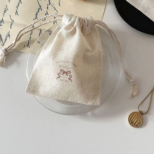 Pochette à bijoux en coton mousseline personnalisée avec logo, sacs en toile à cordon, sacs cadeaux réutilisables écologiques - Product Image 2