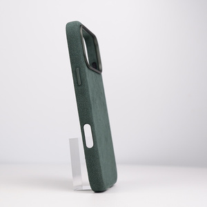 Étui de téléphone en cuir véritable <span class=keywords><strong>Alcantara</strong></span> de luxe, tissu en daim vert, adapté aux <span class=keywords><strong>iPhone</strong></span> 17 16 <span class=keywords><strong>Pro</strong></span> Max - Product Image 4