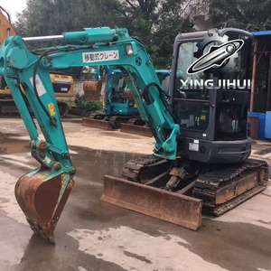 Excavatrice d'occasion Kobelco 30, marque japonaise d'origine, 3 tonnes, petite taille, sur chenilles en caoutchouc. - Product Image 4