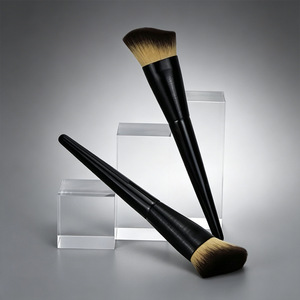 Pinceau de contour en fibres synthétiques avec manche en bois pour le maquillage de contouring du visage, origine Cangzhou - Product Image 1
