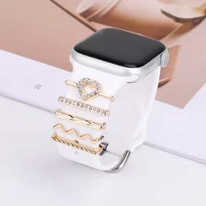 Yeni stil elmas Metal takılar dekoratif halka Apple saat bandı dekor aksesuarları IWatch bilezik silikon kayış 7 65se4