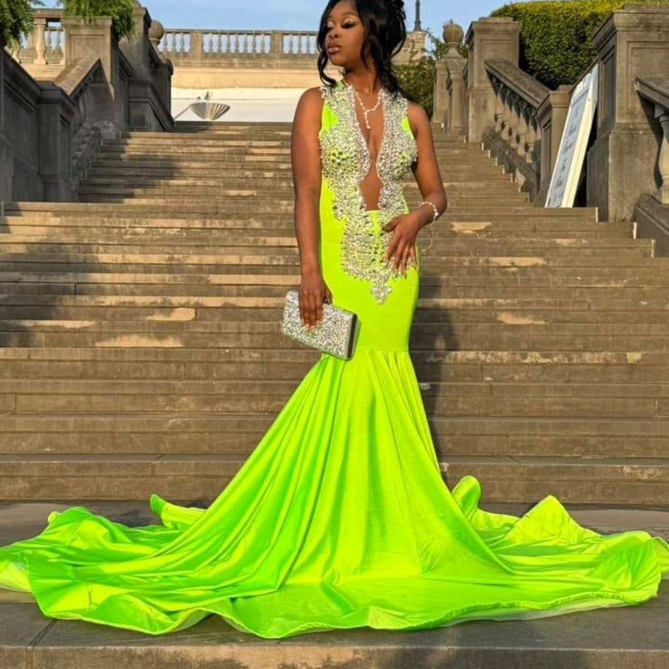 Ocstrade Sparkly Luxury Rhinestone Prom Evening Dresses for Black Girls  American Ball Gown Green Long Prom Dresses 2024 Elegant