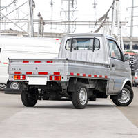 Mini camion DFM DFSK K01, fourgonnette de livraison urbaine, design compact, accès aux rues étroites, moteur 1.3L.