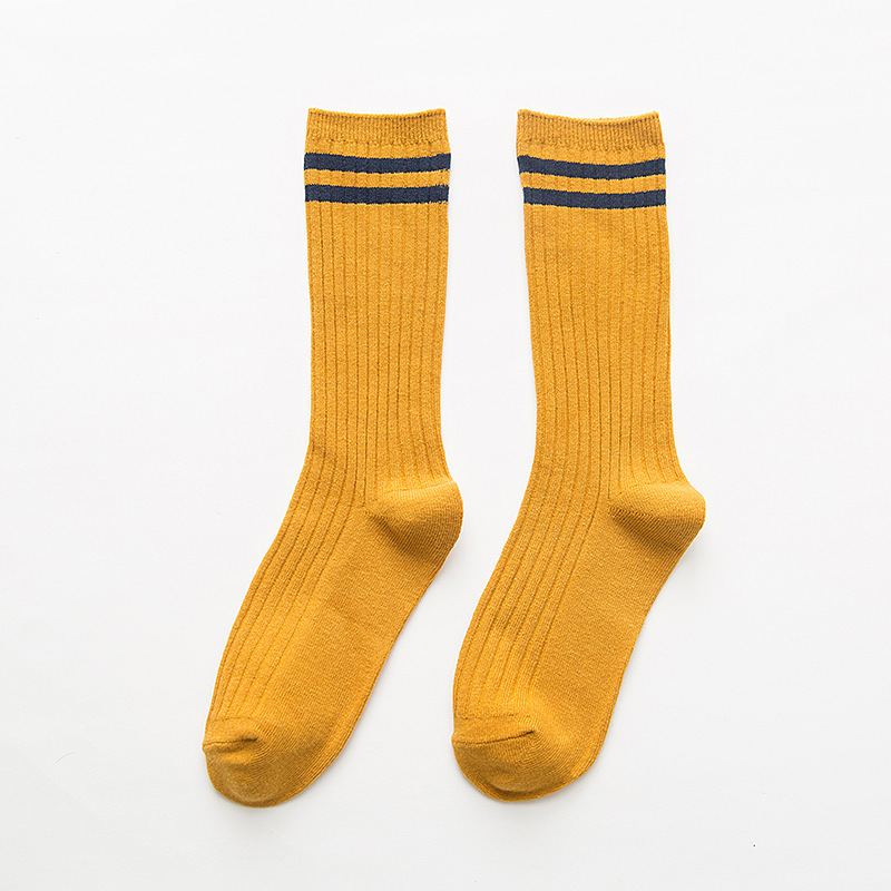 amarillo oscuro