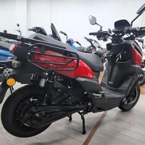 Motocicleta Eléctrica Tank <span class=keywords><strong>300</strong></span> de Larga Distancia, Scooter Eléctrico para Adultos con Batería de Litio de 12 Pulgadas, Motor de <span class=keywords><strong>4</strong></span> Tiempos de Alta Velocidad, Forjado OEM - Product Image 5