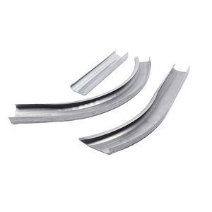 Rails <span class=keywords><strong>de</strong></span> <span class=keywords><strong>porte</strong></span> <span class=keywords><strong>de</strong></span> <span class=keywords><strong>garage</strong></span> en acier galvanisé sur mesure en gros <span class=keywords><strong>pour</strong></span> OEM, rails <span class=keywords><strong>de</strong></span> <span class=keywords><strong>porte</strong></span> <span class=keywords><strong>sectionnelle</strong></span> <span class=keywords><strong>pour</strong></span> portes <span class=keywords><strong>de</strong></span> <span class=keywords><strong>garage</strong></span> résidentielles et commerciales - Product Image 3