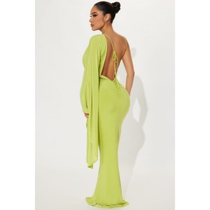 ผู้ผลิต OEM รับผลิตตามแบบ ชุดเดรสออกงานผู้หญิง ดีไซน์หรูหรา คอวีลึก แขนระบายข้างเดียว แต่งระบายจีบ - Product Image 5