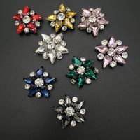 Échantillon gratuit de l'écusson de gelée strass populaire 3D strass patchs perlés cousus sur des patchs diamantés pour accessoires vestimentaires