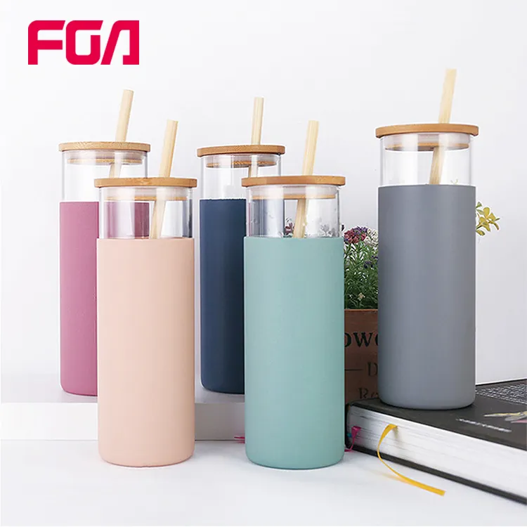 FGA Stocked 450 500 600 ml Glass Silicone Sleeve Water Drinking Bottle With Bamboo Cover Top
