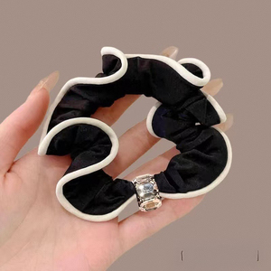 Hot Selling Fashionable Minimalist Dark Series Ruffle Hair Tie Versatile Niche Design Women's Hair Ties Wholesale Headwear - Product Image 4