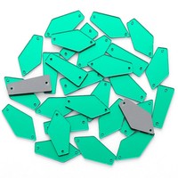 Pierres de miroir à dos plat de forme mixte cousues sur la pierre de miroir