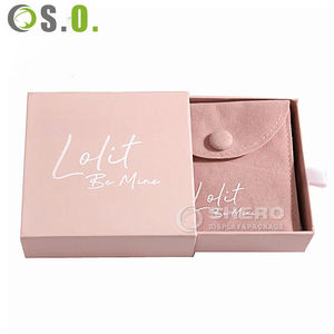 Boîte à bijoux en papier de luxe avec logo personnalisé imprimé en rose, pochette à bijoux en microfibre - Product Image 1