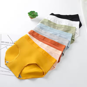 Vente en gros usine – Culottes pour femmes et jeunes filles de haute qualité, couleur unie, style Asie du Sud-Est, très demandées - Product Image 2