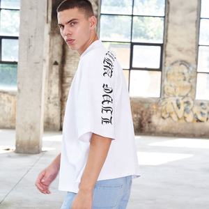 เสื้อยืดครอปหนาสำหรับผู้ชายเสื้อยืดคอกลมรัดรูปเสื้อยืดโอเวอร์ไซส์ผลิตตามสั่ง - Product Image 3