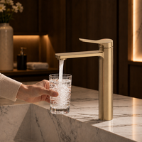Robinet de lavabo haut de gamme en or brossé moderne, mitigeur de lavabo de luxe, robinets d'eau chaude et froide