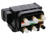 A2123200858 2123200458 C218 C257 W212 W218 E63 AMG pour Mercedes Benz Bloc de soupapes de distribution Neuf