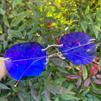 Lunettes photochromiques sans monture anti-lumière bleue Qingqing 2025 – Nouveauté homme/femme, grandes montures polygonales, verres photogray anti-reflet, monture bleue pour femme