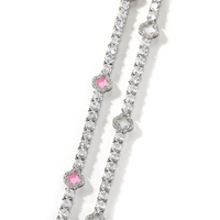 Vente en Gros : Parure de Bijoux Collier et Bracelet en Trèfle à Quatre Feuilles, Résine Rose et Charme Argenté, pour Filles