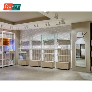 Étagères murales pour magasin <span class=keywords><strong>de</strong></span> vêtements <span class=keywords><strong>de</strong></span> sport, porte en verre, matériaux recyclés, magasin temporaire - Product Image 5