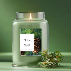 FRHY Precios al por Mayor Vela Aromática <span class=keywords><strong>Yankee</strong></span> <span class=keywords><strong>Candle</strong></span> Balsam & Cedar Holiday de 22 oz en Frasco Grande con hasta 150 Horas de Duración, Ideal para Regalo - Product Image 1