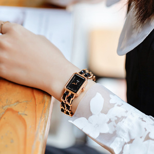 Reloj Rectangular de Oro Rosa para Mujer, Brazalete de Cadena con Múltiples Eslabones, Elegante Reloj de Pulsera de Cuarzo - Product Image 4