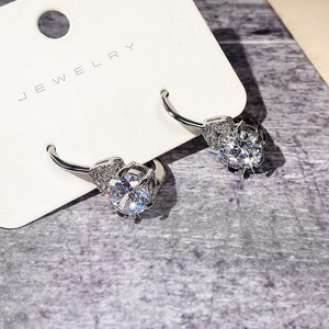 Eleganti Orecchini Pendenti con Zirconi per Donne, Gioielli di Lusso Chic per Volti Rotondi - Product Image 6