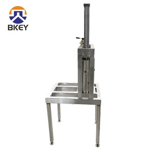 Vendita diretta in fabbrica pressa per formaggio a 1 <span class=keywords><strong>testa</strong></span> per linea <span class=keywords><strong>di</strong></span> produzione <span class=keywords><strong>di</strong></span> formaggio - Product Image 2
