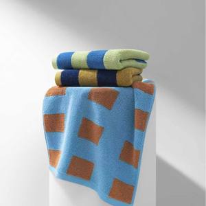 Serviette jacquard en coton pur 35x80 cm, douce et absorbante, motif dessin animé, pour le bain et le visage, usage domestique - Product Image 5